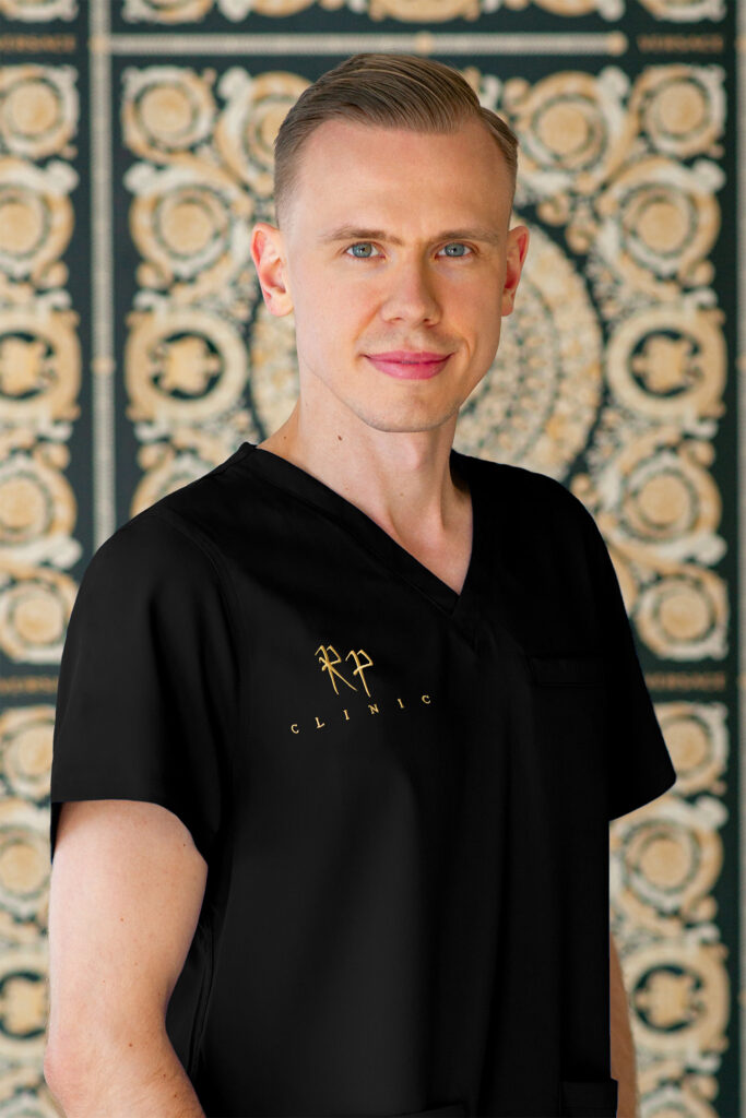 Mateusz Koziej chirurg plastyczny