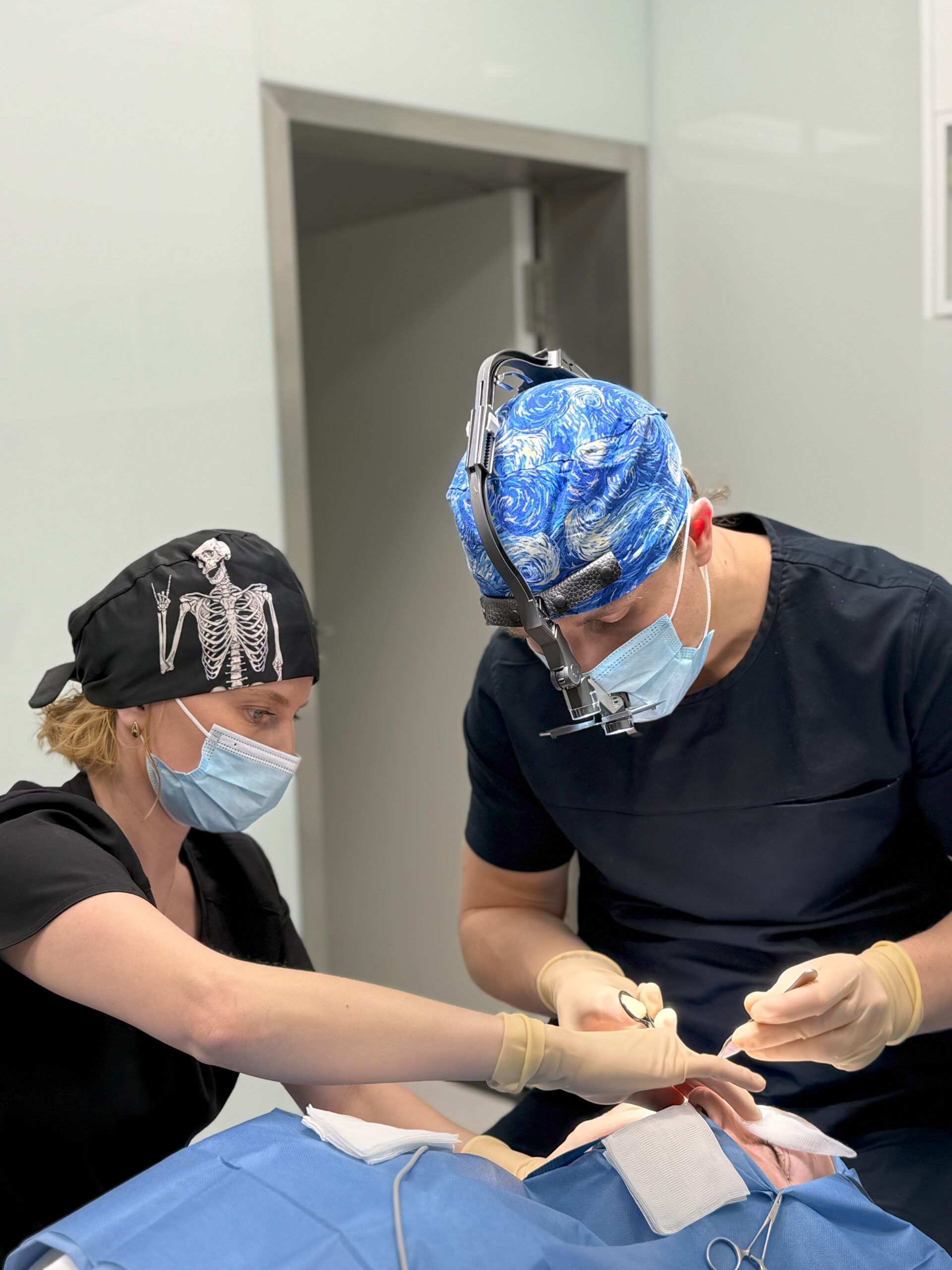 Gratulacje dla dr. Jakuba Bargiela – doktorat obroniony z wyróżnieniem! 14 Gratulacje dla dr. Jakuba Bargiela – doktorat obroniony z wyróżnieniem!