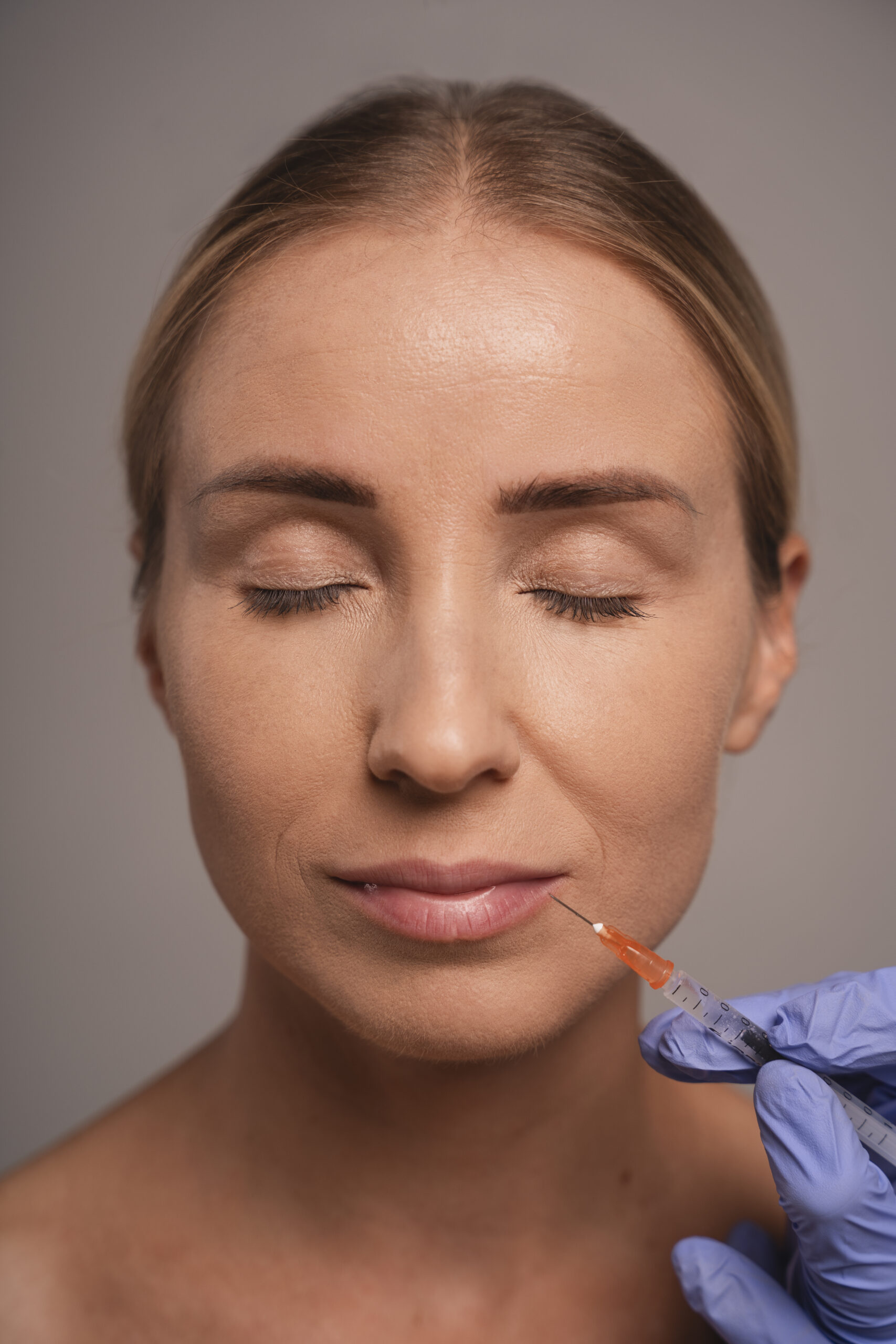 woman preparing cosmetic surgery 3 scaled